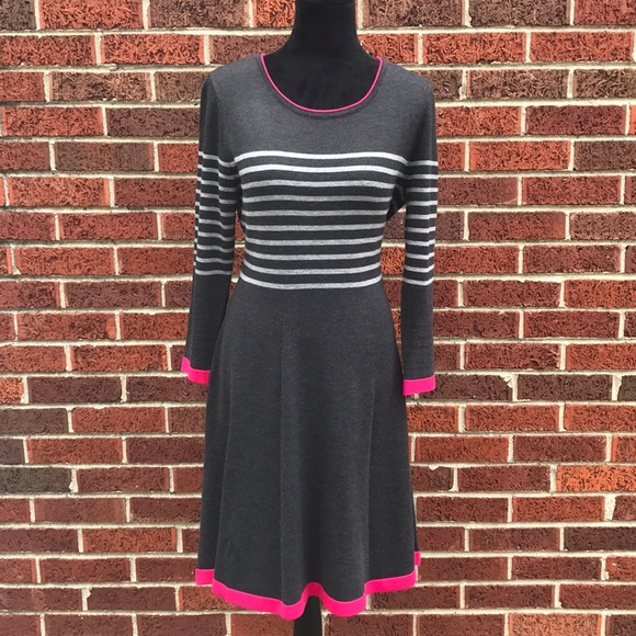 Vince Camuto Dresses & Skirts - Clearance Vince Camuto dress avail until Jan 10